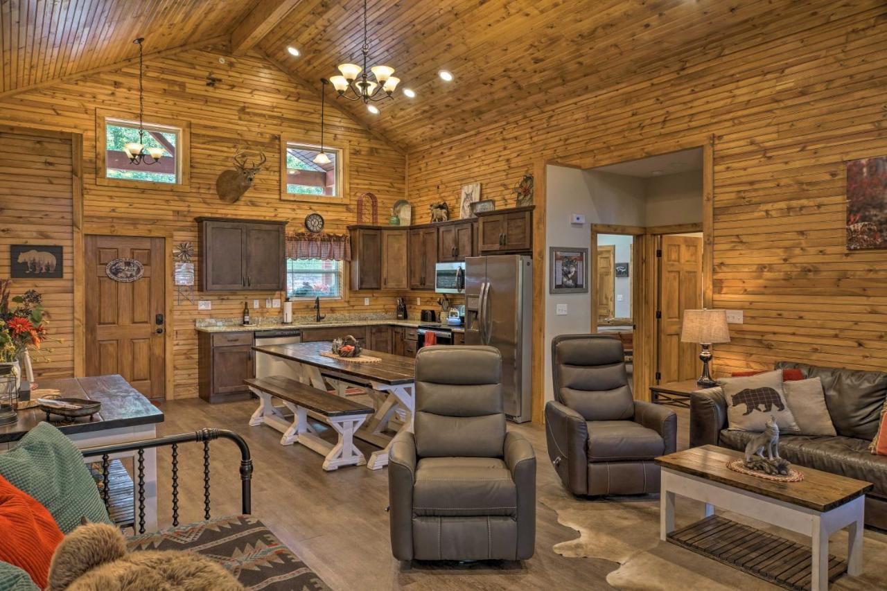 Branson West Cabin With Pool Access And Golfing Exteriör bild