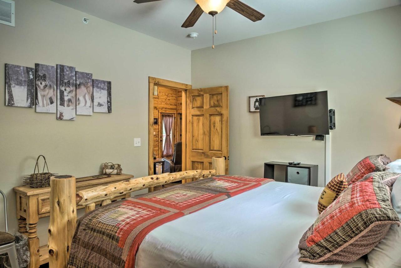 Branson West Cabin With Pool Access And Golfing Exteriör bild