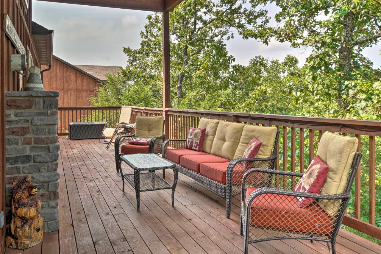 Branson West Cabin With Pool Access And Golfing Exteriör bild