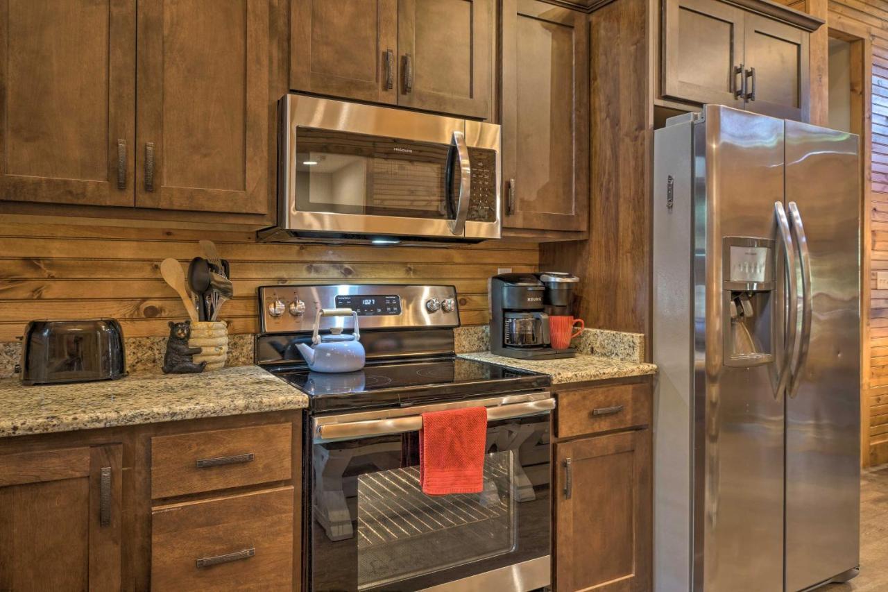 Branson West Cabin With Pool Access And Golfing Exteriör bild